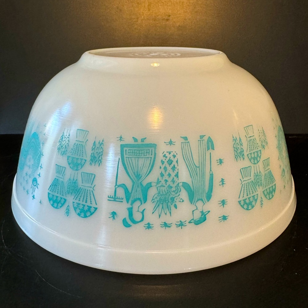 Vintage PYREX Amish Butterprint 403 Round Mixing Bowl